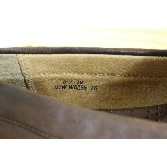 Born 39 Loafers Women's 8 Brown Leather Buckle Driving Moccasins Sips Ons Flats - Picture 9 of 9